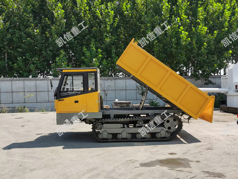 履帶運(yùn)輸車