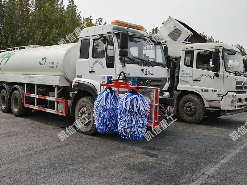 清洗護(hù)欄車(chē)